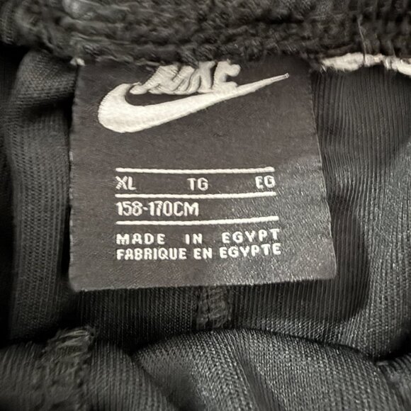 Nike Repeat Pack taping shorts - Picture 3 of 3